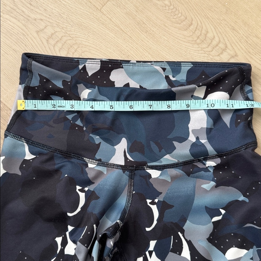 Old navy leggings - Picture 6 of 7